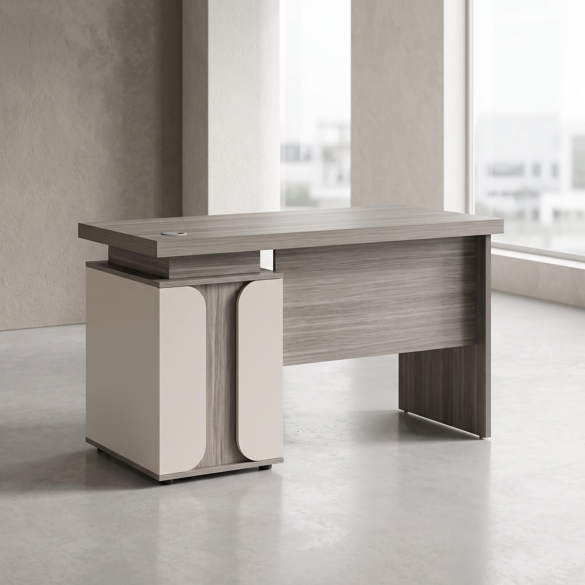 Used office table in UAE